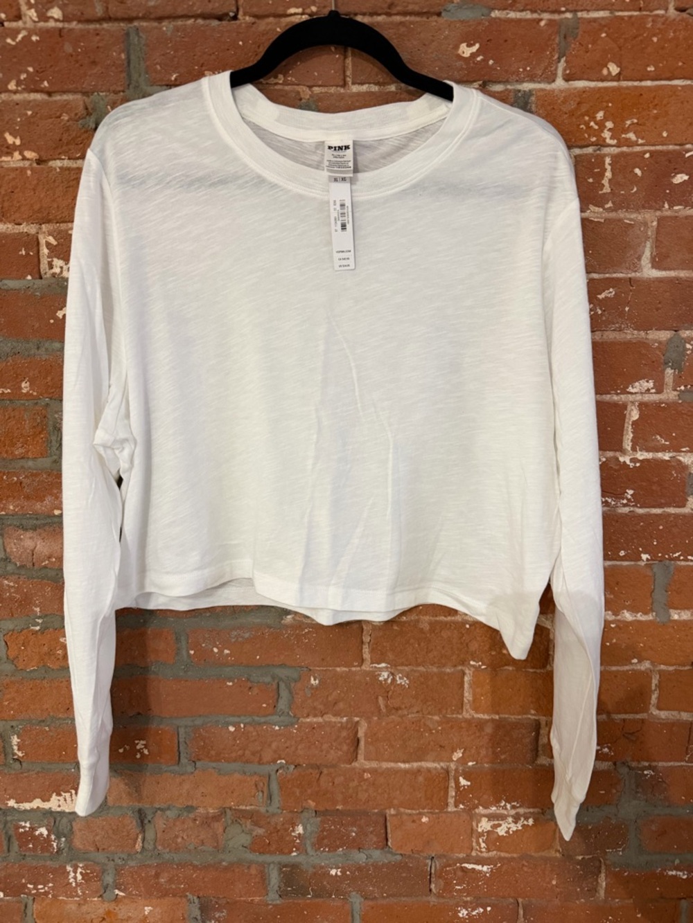 PINK Victoria's Secret White Cropped Long-Sleeve Tee